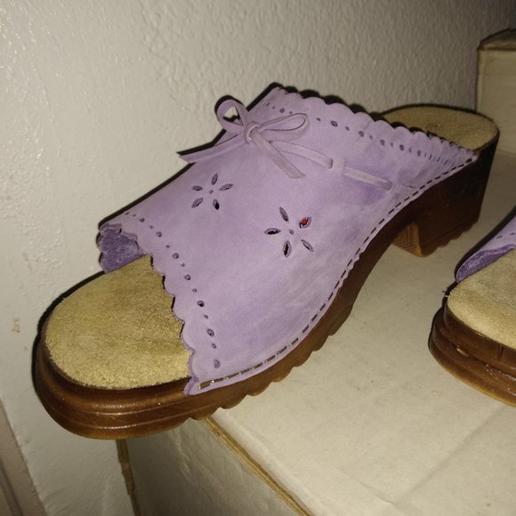 Open Toe Clogs - Picture 3 of 5